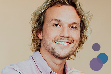 Bild von Christopher Kohn als Dr. Finn Albrecht aus der TV-Serie Alles was zählt (AWZ)
