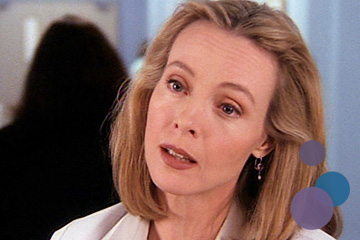 Bild von Dey Young als Dr. Irene Schulman aus der TV-Serie Melrose Place (1992)