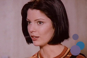 Bild von Teresa Hill als Linda Holden aus der TV-Serie Models Inc.