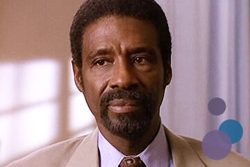 Bild von Taurean Blacque als Michael Wheeler aus der TV-Serie Savannah