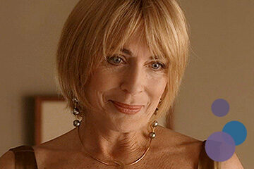 Bild von Joanna Cassidy als Margaret Chenowith aus der TV-Serie Six Feet Under